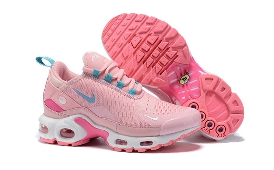 Les baskets Nike Air Max 270 Plus Femme combinent deux des modèles les plus emblématiques de la marque : les Air Max 270 et les Air Max Plus.