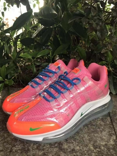 Les baskets Nike Air Max 720 95 Femme marient le design emblématique des Air Max 95 avec l'innovation moderne de l’unité Air Max 720.