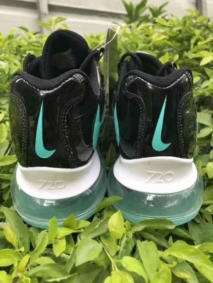 Les baskets Nike Air Max 720 95 Femme marient le design emblématique des Air Max 95 avec l'innovation moderne de l’unité Air Max 720.