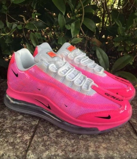 Les baskets Nike Air Max 720 95 Femme marient le design emblématique des Air Max 95 avec l'innovation moderne de l’unité Air Max 720.