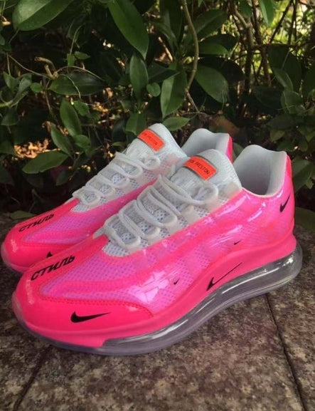 Les baskets Nike Air Max 720 95 Femme marient le design emblématique des Air Max 95 avec l'innovation moderne de l’unité Air Max 720.