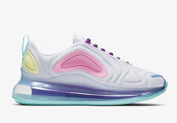 Les baskets Nike Air Max 720 Femme se démarquent par leur esthétique futuriste et leur technologie innovante.