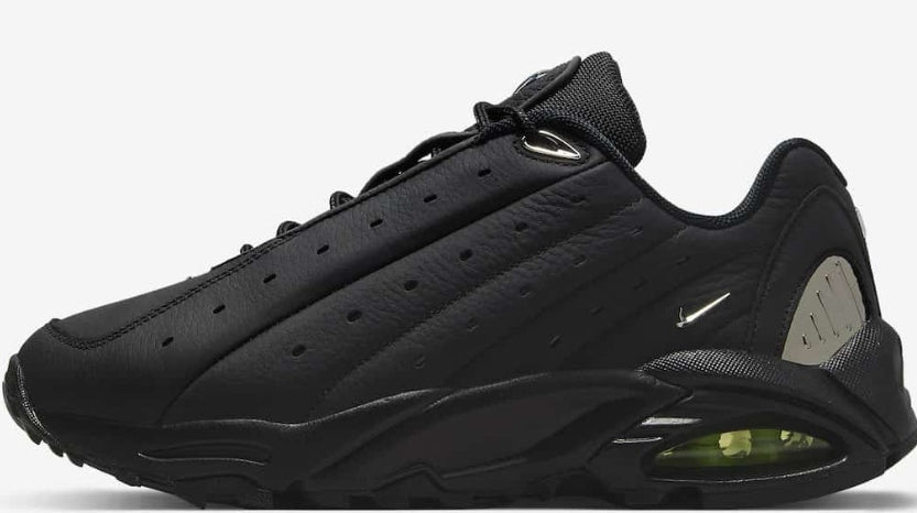 Les baskets Nike Air Terra X NOCTA offrent un style emblématique et une performance exceptionnelle.

design distinctif. Pas cher. Le moins cher.