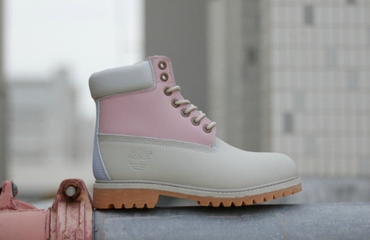 les baskets, bottes Timberland Femme sont un témoignage de l'engagement de Timberland à combiner style et durabilité.