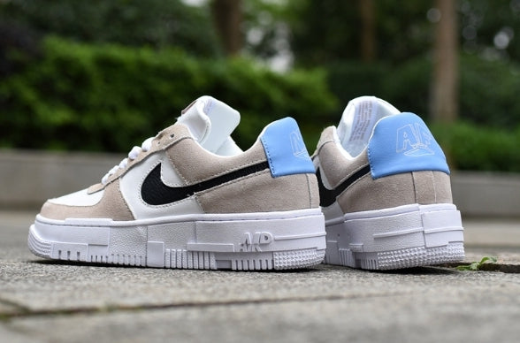 Les baskets Nike Air Max Pixel Femme incarnent une élégance contemporaine et un design moderniste qui captivent immédiatement.