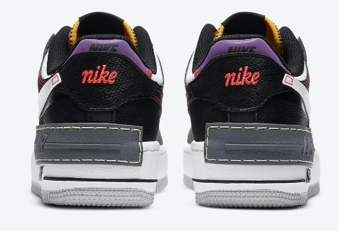 Les Nike Air Force 1 Shadow Femme sont disponibles dans une gamme de coloris variés pour s'adapter à tous les styles.