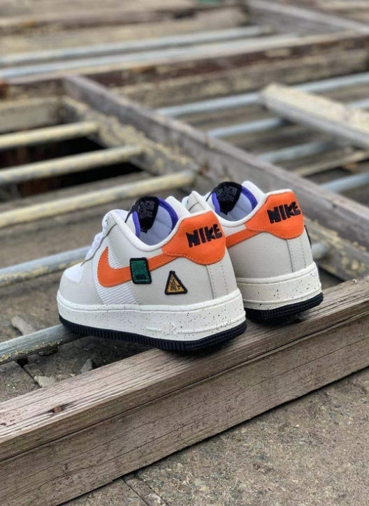 Premièrement : Les baskets Nike Air Force 1 femme sont bien plus qu’une simple paire de baskets – elles incarnent un style légendaire, un confort exceptionnel et une polyvalence inégalée.