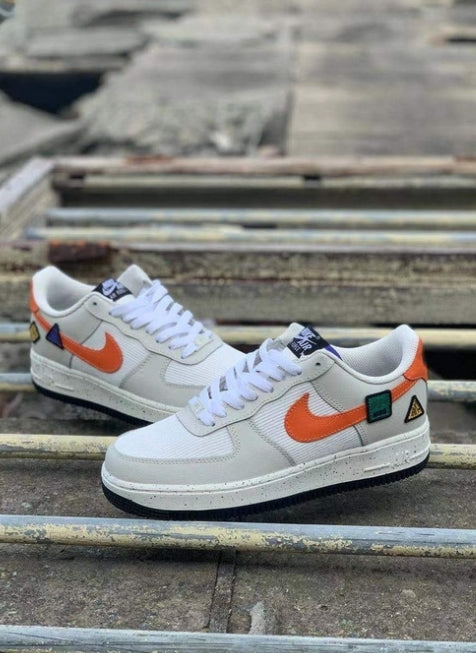Premièrement : Les baskets Nike Air Force 1 femme sont bien plus qu’une simple paire de baskets – elles incarnent un style légendaire, un confort exceptionnel et une polyvalence inégalée.