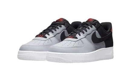 Premièrement : Les baskets Nike Air Force 1 femme sont bien plus qu’une simple paire de baskets – elles incarnent un style légendaire, un confort exceptionnel et une polyvalence inégalée.