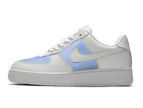 Premièrement : Les baskets Nike Air Force 1 femme sont bien plus qu’une simple paire de baskets – elles incarnent un style légendaire, un confort exceptionnel et une polyvalence inégalée.