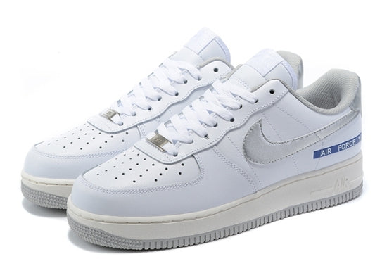 Premièrement : Les baskets Nike Air Force 1 femme sont bien plus qu’une simple paire de baskets – elles incarnent un style légendaire, un confort exceptionnel et une polyvalence inégalée.
