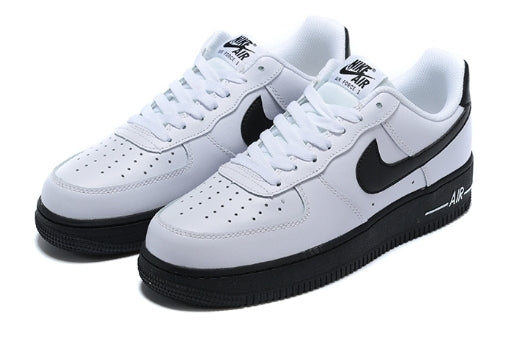 Premièrement : Les baskets Nike Air Force 1 femme sont bien plus qu’une simple paire de baskets – elles incarnent un style légendaire, un confort exceptionnel et une polyvalence inégalée.