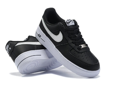 Premièrement : Les baskets Nike Air Force 1 femme sont bien plus qu’une simple paire de baskets – elles incarnent un style légendaire, un confort exceptionnel et une polyvalence inégalée.