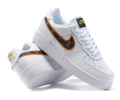 Premièrement : Les baskets Nike Air Force 1 femme sont bien plus qu’une simple paire de baskets – elles incarnent un style légendaire, un confort exceptionnel et une polyvalence inégalée.