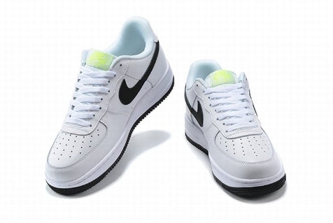 Premièrement : Les baskets Nike Air Force 1 Low femme incarnent l’alliance parfaite entre style intemporel et innovation technique.