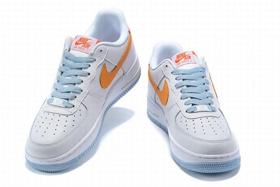 Premièrement : Les baskets Nike Air Force 1 femme sont bien plus qu’une simple paire de baskets – elles incarnent un style légendaire, un confort exceptionnel et une polyvalence inégalée.