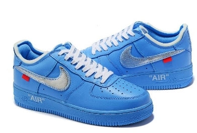 Premièrement : Les baskets  Nike Air Force 1 High Femme réinventent la silhouette classique avec un design montant emblématique.