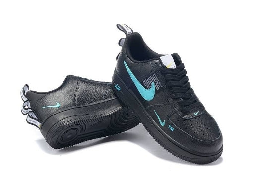 Premièrement : Les baskets Nike Air Force 1 Low femme incarnent l’alliance parfaite entre style intemporel et innovation technique.