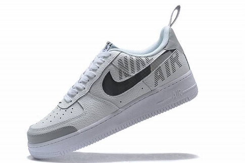 Premièrement : Les baskets Nike Air Force 1 Low femme incarnent l’alliance parfaite entre style intemporel et innovation technique.