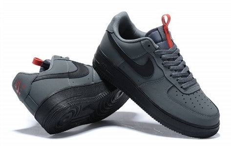Premièrement : Les baskets Nike Air Force 1 Low femme incarnent l’alliance parfaite entre style intemporel et innovation technique.