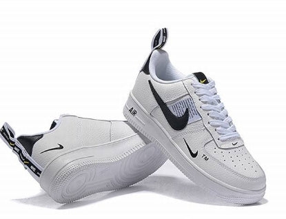 Premièrement : Les baskets Nike Air Force 1 Low femme incarnent l’alliance parfaite entre style intemporel et innovation technique.