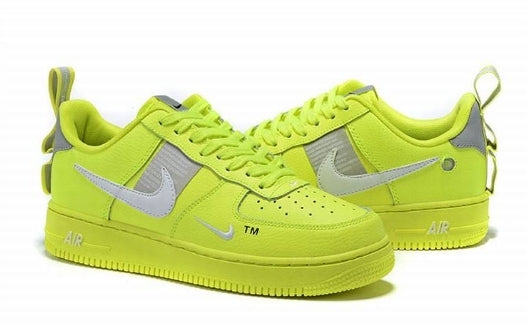 Premièrement : Les baskets Nike Air Force 1 Low femme incarnent l’alliance parfaite entre style intemporel et innovation technique.