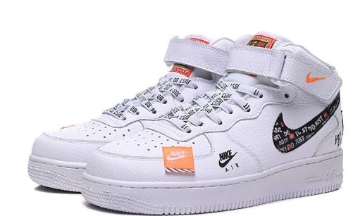 Premièrement : Les baskets Nike Air Force 1 Low femme incarnent l’alliance parfaite entre style intemporel et innovation technique.