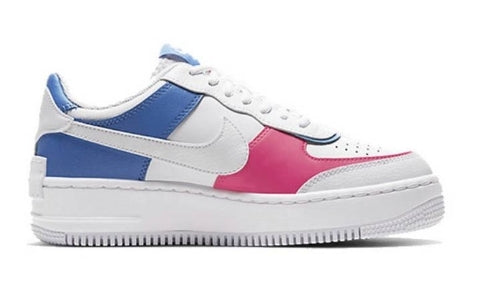 Premièrement : Les baskets Nike Air Force 1 Low femme incarnent l’alliance parfaite entre style intemporel et innovation technique.