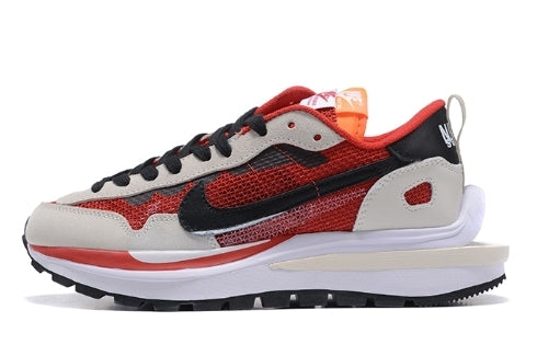 Baskets Nike LD Waffle X Sacai Femme sont un témoignage de l'engagement de Nike à combiner style et innovation.
