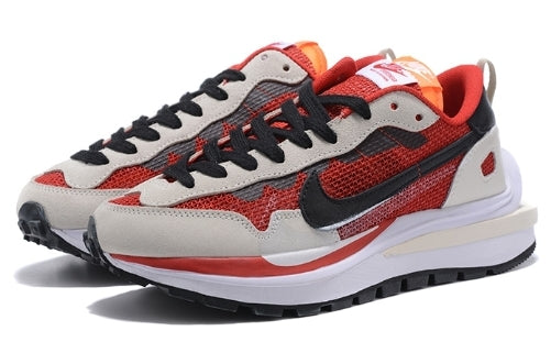 Baskets Nike LD Waffle X Sacai Femme sont un témoignage de l'engagement de Nike à combiner style et innovation.