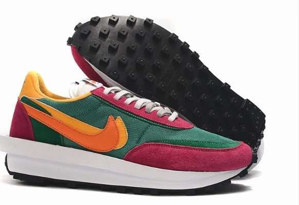 Baskets Nike LD Waffle X Sacai Femme sont un témoignage de l'engagement de Nike à combiner style et innovation.