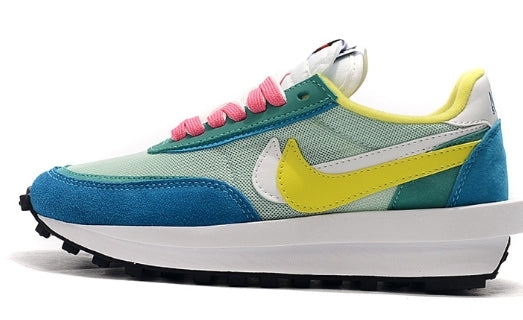 Baskets Nike LD Waffle X Sacai Femme sont un témoignage de l'engagement de Nike à combiner style et innovation.