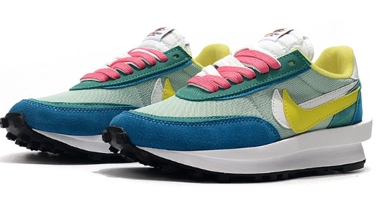 Baskets Nike LD Waffle X Sacai Femme sont un témoignage de l'engagement de Nike à combiner style et innovation.