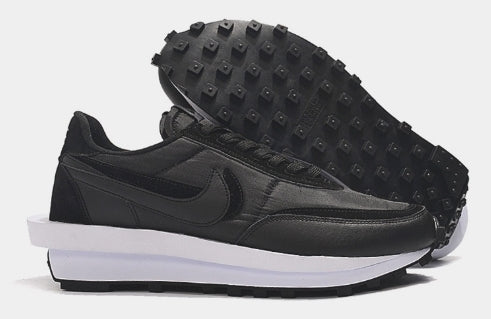 Baskets Nike LD Waffle X Sacai Femme sont un témoignage de l'engagement de Nike à combiner style et innovation.