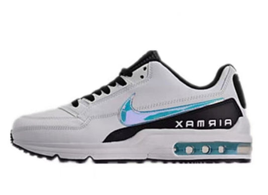 Les baskets Nike Air Max LTD3 allient style et performance de manière exceptionnelle. Leur design moderne et leurs matériaux de haute qualité en font un choix incontournable.