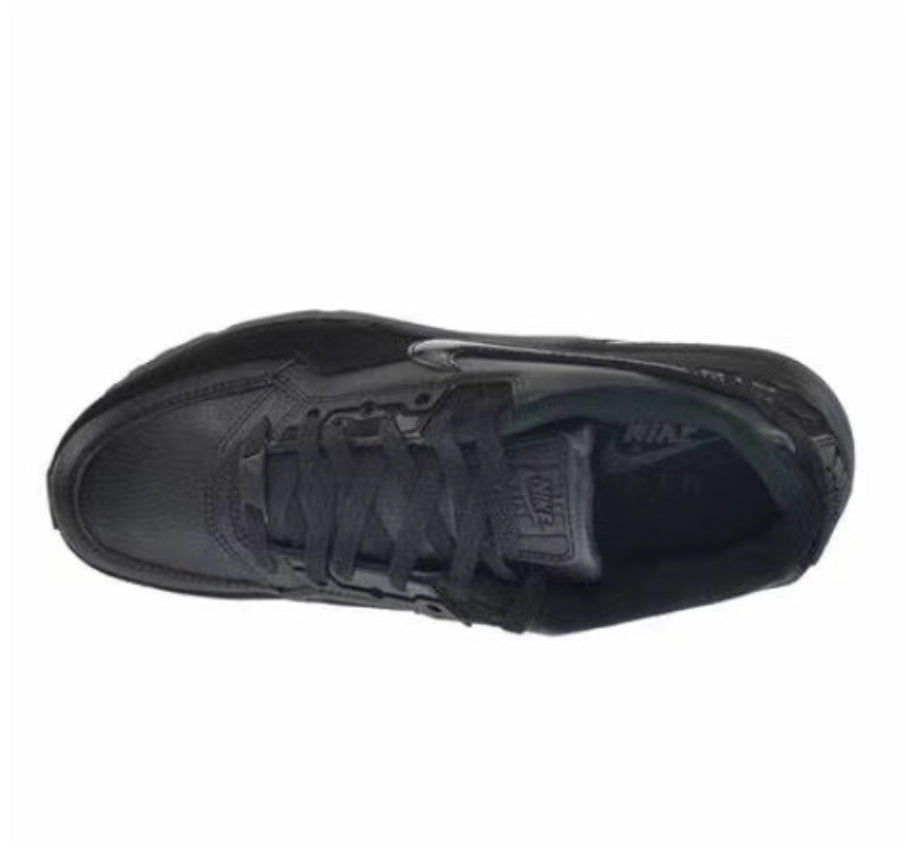 Les baskets Nike Air Max LTD3 allient style et performance de manière exceptionnelle. Leur design moderne et leurs matériaux de haute qualité en font un choix incontournable.