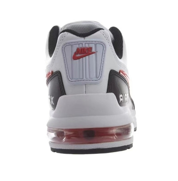 Les baskets Nike Air Max LTD3 allient style et performance de manière exceptionnelle. Leur design moderne et leurs matériaux de haute qualité en font un choix incontournable.