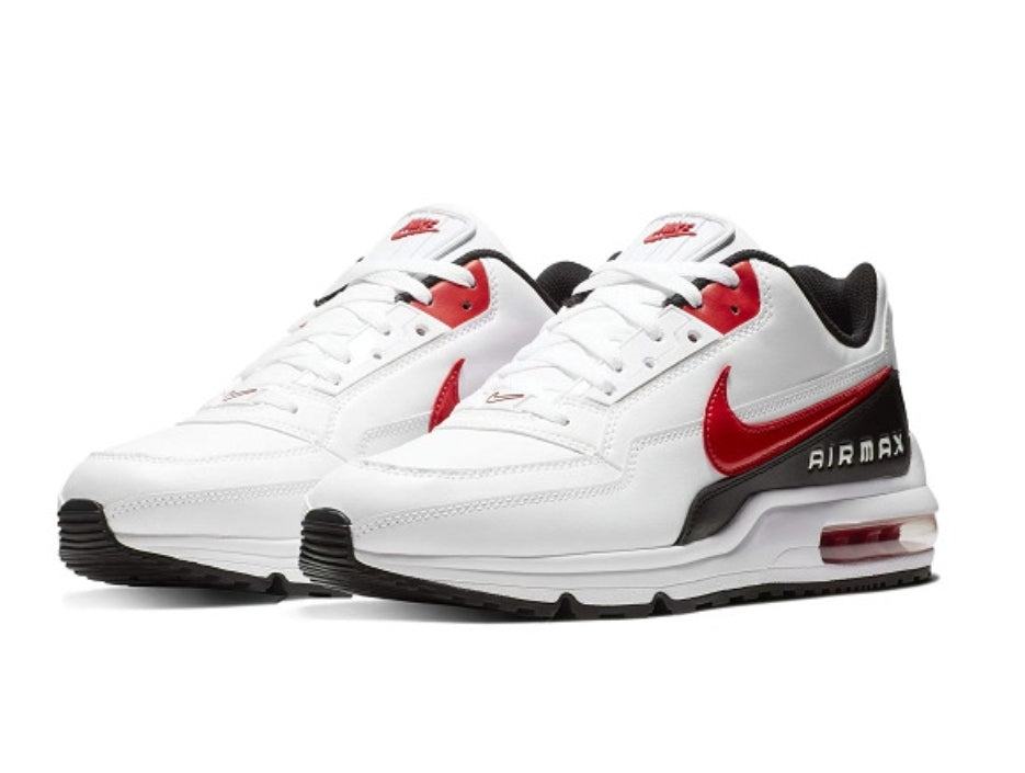 Les baskets Nike Air Max LTD3 allient style et performance de manière exceptionnelle. Leur design moderne et leurs matériaux de haute qualité en font un choix incontournable.