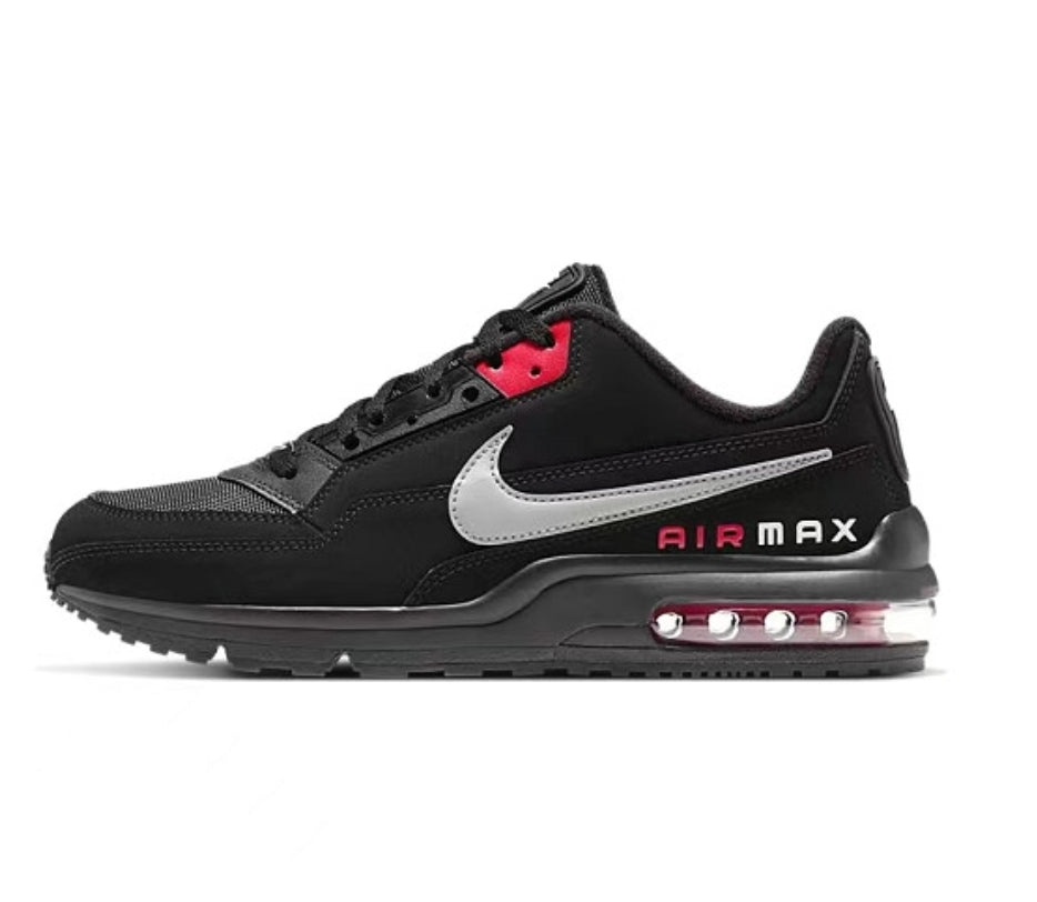 Les baskets Nike Air Max LTD3 allient style et performance de manière exceptionnelle. Leur design moderne et leurs matériaux de haute qualité en font un choix incontournable.