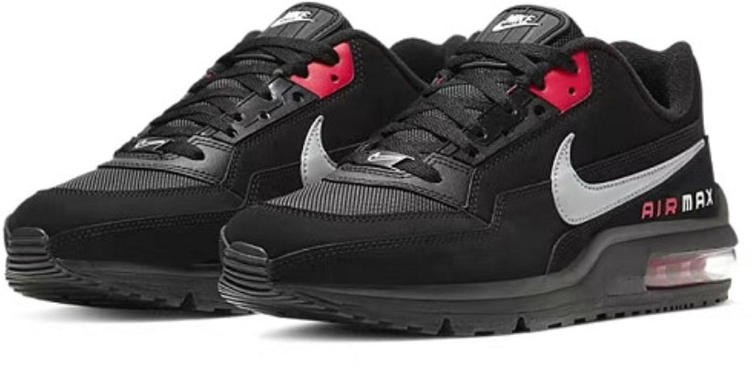 Les baskets Nike Air Max LTD3 allient style et performance de manière exceptionnelle. Leur design moderne et leurs matériaux de haute qualité en font un choix incontournable.
