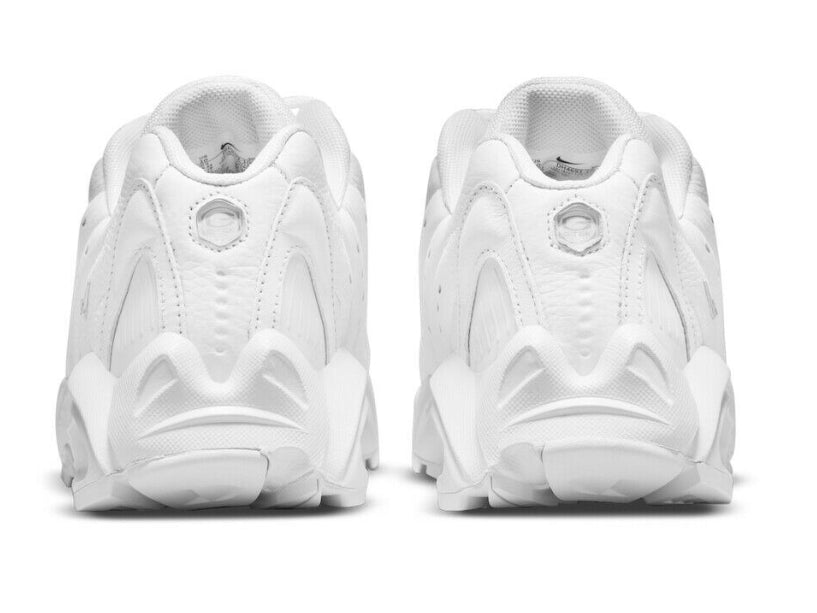 Les baskets Nike Air Terra X NOCTA offrent un style emblématique et une performance exceptionnelle.

design distinctif. Pas cher. Le moins cher.