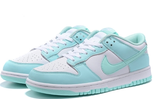 les baskets Nike SB Dunk femme Low sont un témoignage de l'engagement de Nike à combiner style et innovation.