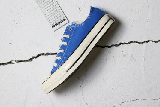 Les baskets Converse Femme se distinguent par leur design iconique et leur esthétique vintage. exceptionnel les couleurs de l'Amérique