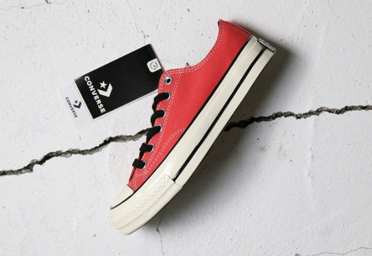 Les baskets Converse Femme se distinguent par leur design iconique et leur esthétique vintage. exceptionnel les couleurs de l'Amérique