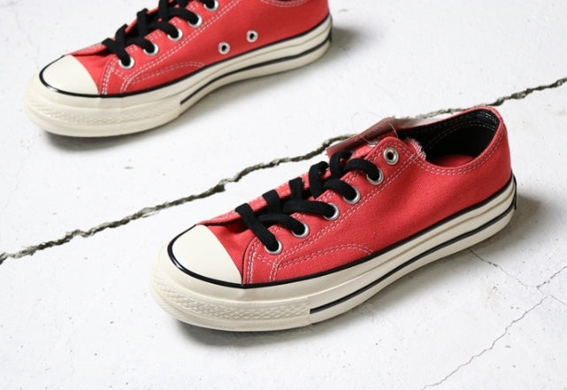 Les baskets Converse Femme se distinguent par leur design iconique et leur esthétique vintage. exceptionnel les couleurs de l'Amérique
