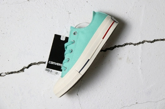 Les baskets Converse Femme se distinguent par leur design iconique et leur esthétique vintage. exceptionnel les couleurs de l'Amérique