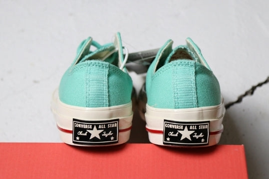 Les baskets Converse Femme se distinguent par leur design iconique et leur esthétique vintage. exceptionnel les couleurs de l'Amérique