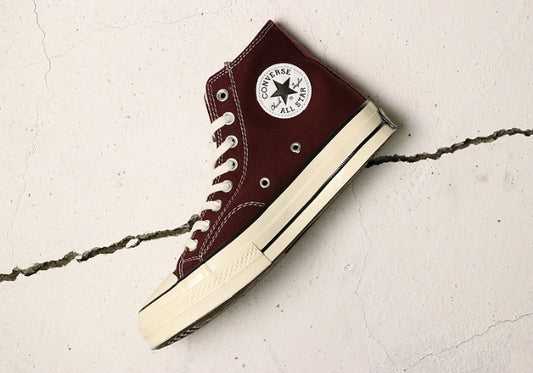 Les baskets Converse Femme se distinguent par leur design iconique et leur esthétique vintage. exceptionnel les couleurs de l'Amérique