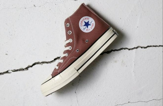 Les baskets Converse Femme se distinguent par leur design iconique et leur esthétique vintage. exceptionnel les couleurs de l'Amérique
