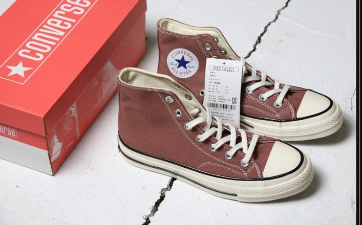 Les baskets Converse Femme se distinguent par leur design iconique et leur esthétique vintage. exceptionnel les couleurs de l'Amérique